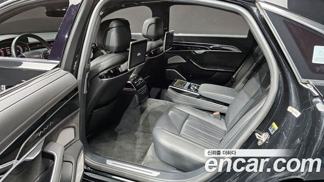 Audi A8 2020 — ფოტო 12/20