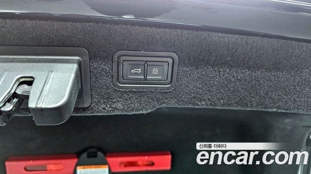 Audi A8 2020 — ფოტო 20/20