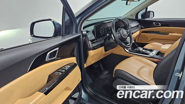 Kia Carnival 2021 — ფოტო 11/20