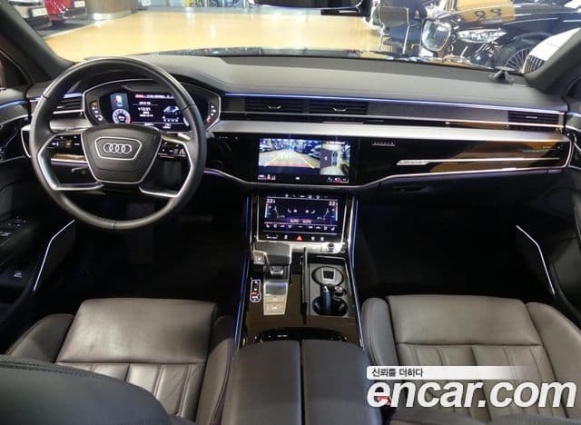 Audi A8 2022 — Şəkil 10/20