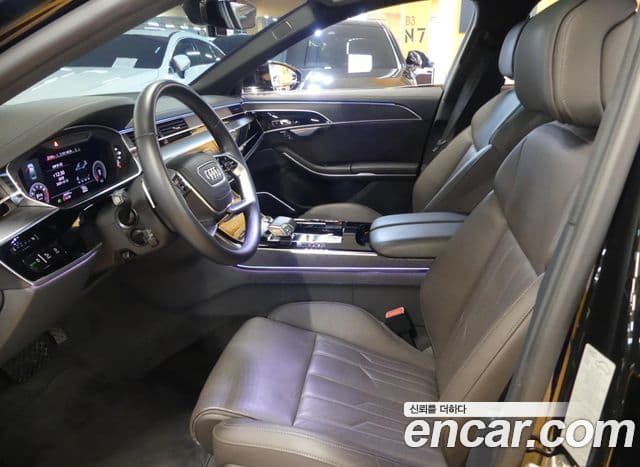 Audi A8 2022 — Şəkil 8/20