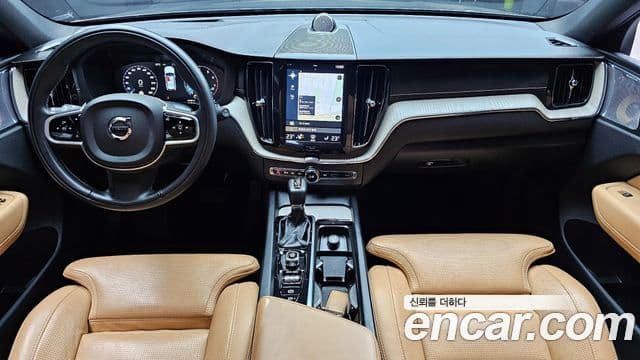 Volvo XC60 2019 — Şəkil 7/20