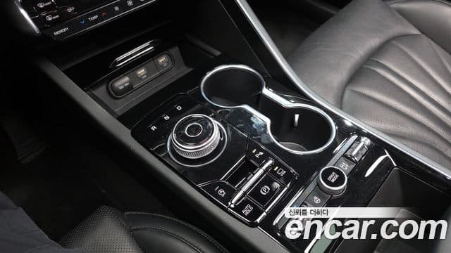 Kia K5 2020 — Şəkil 9/20