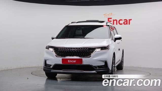 Kia Carnival 2022 — ფოტო 3/20
