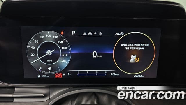 Kia Carnival 2022 — ფოტო 8/20