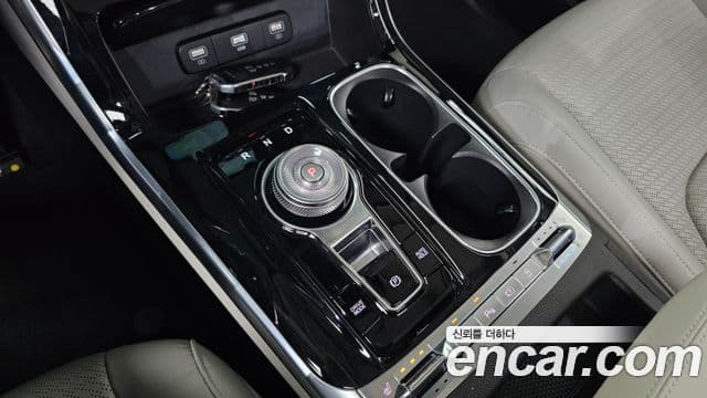 Kia Carnival 2022 — ფოტო 9/20