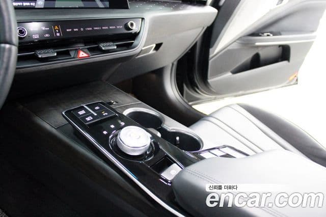 Kia K8 2023 — ფოტო 16/20