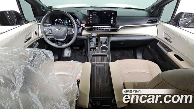 Toyota Sienna 2023 — Şəkil 10/20