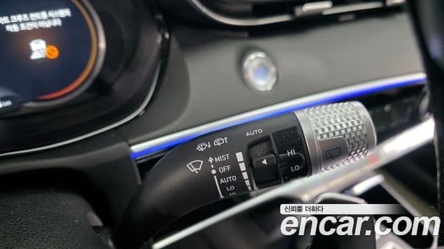 Genesis GV70 2021 — Şəkil 16/20