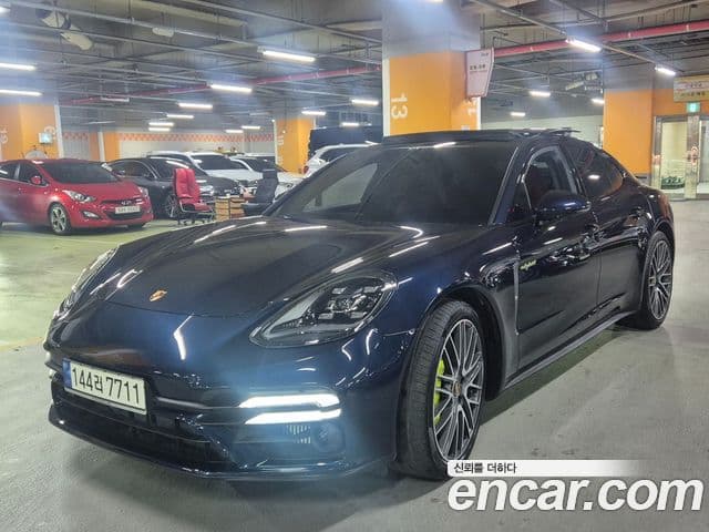 Porsche Panamera 2023 — Şəkil 2/20