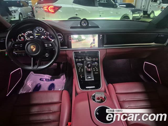 Porsche Panamera 2023 — Şəkil 9/20