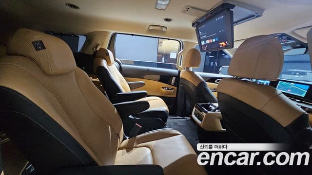 Kia Carnival 2023 — Şəkil 13/20