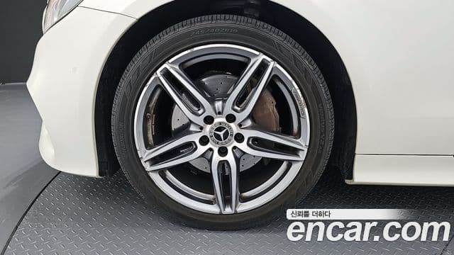 Mercedes-Benz E-Class 2019 — Şəkil 5/20