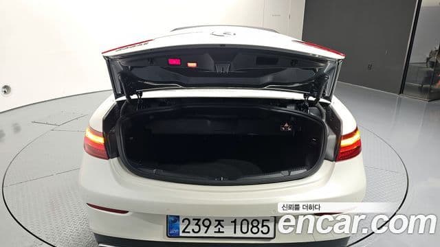 Mercedes-Benz E-Class 2019 — Şəkil 20/20