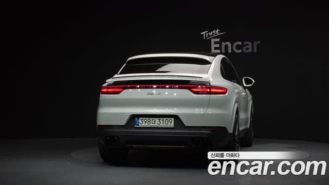 Porsche Cayenne 2021 — Фото 4/20