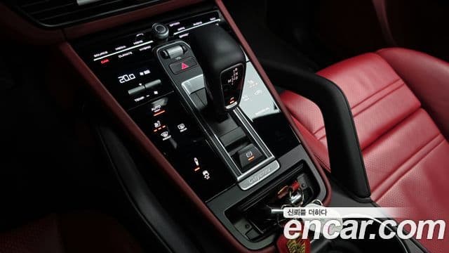 Porsche Cayenne 2021 — Фото 9/20