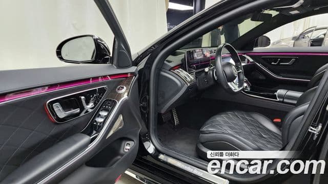 Mercedes-Benz S-Class 2021 — Photo 9/20