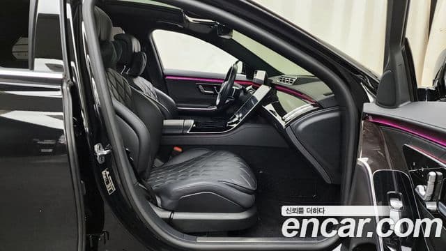 Mercedes-Benz S-Class 2021 — Photo 10/20