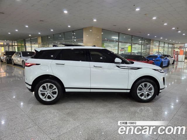 Land Rover Range Rover Evoque 2023 — Photo 3/20