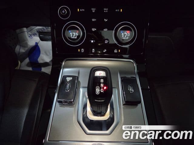Land Rover Range Rover Evoque 2023 — Photo 13/20