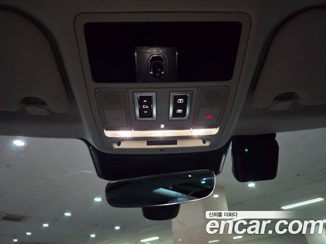 Land Rover Range Rover Evoque 2023 — Photo 9/20