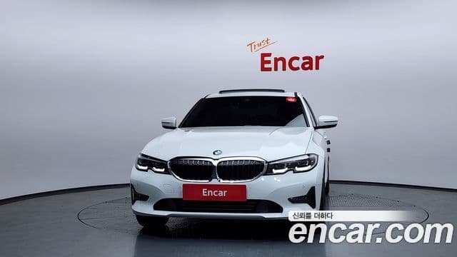 BMW 3 Series 2022 — ფოტო 3/20