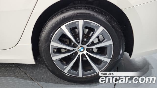 BMW 3 Series 2022 — фото 5 из 20