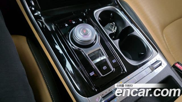 Kia Carnival 2023 — Şəkil 9/20