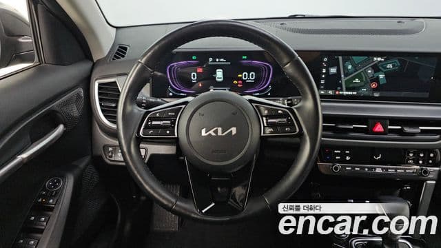 Kia Seltos 2024 — Şəkil 13/20