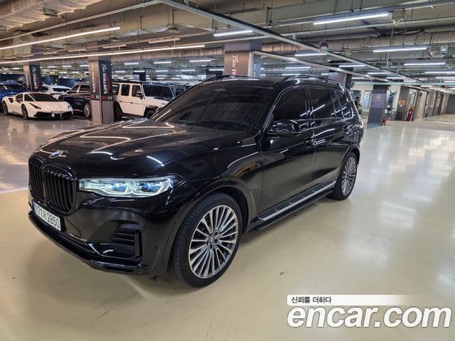 BMW X7 2022 — ფოტო 1/12