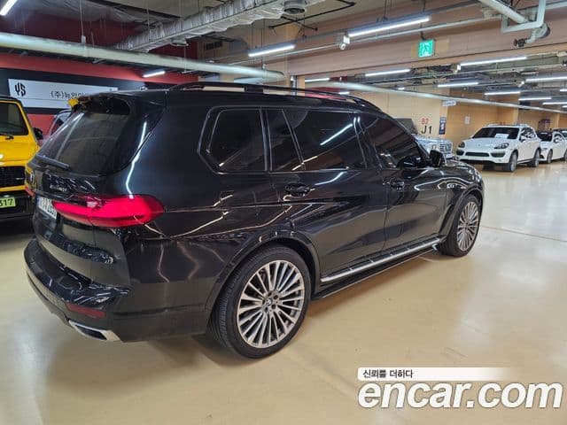 BMW X7 2022 — ფოტო 3/12