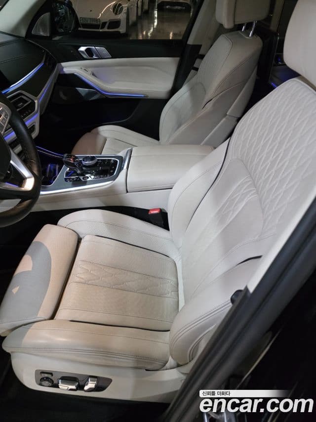 BMW X7 2022 — ფოტო 7/12