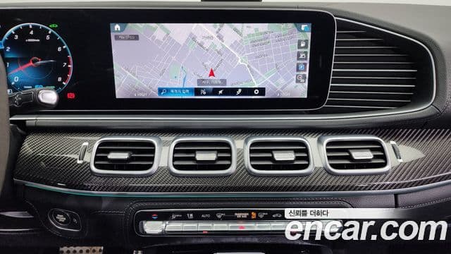 Mercedes-Benz GLE-Class 2021 — Photo 1/20