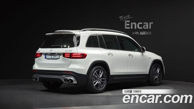 Mercedes-Benz GLB-Class 2025 — Şəkil 2/20