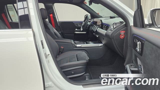 Mercedes-Benz GLB-Class 2025 — Şəkil 11/20