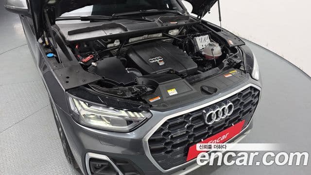 Audi Q5 2021 — ფოტო 6/20