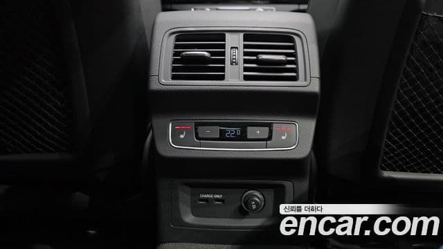 Audi Q5 2021 — ფოტო 19/20