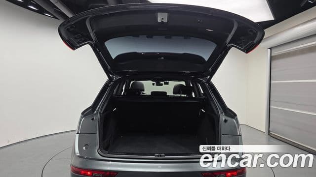 Audi Q5 2021 — ფოტო 20/20