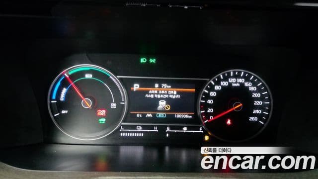 Kia Sorento 2021 — Şəkil 8/20