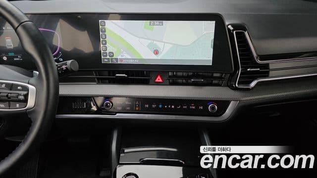 Kia Sportage 2024 — ფოტო 19/20
