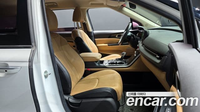 Kia Carnival 2022 — Şəkil 10/20