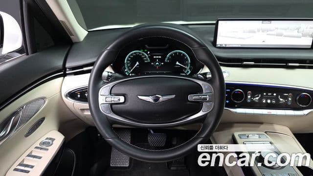 Genesis GV70 2023 — ფოტო 13/20