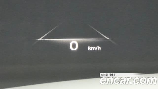 Genesis GV70 2023 — ფოტო 18/20