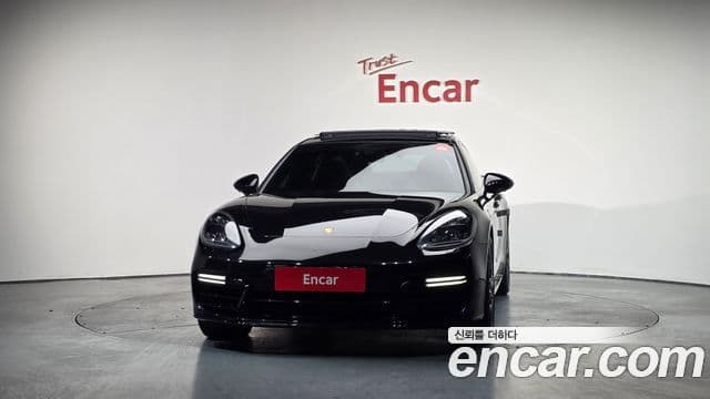 Porsche Panamera 2019 — Photo 10/20