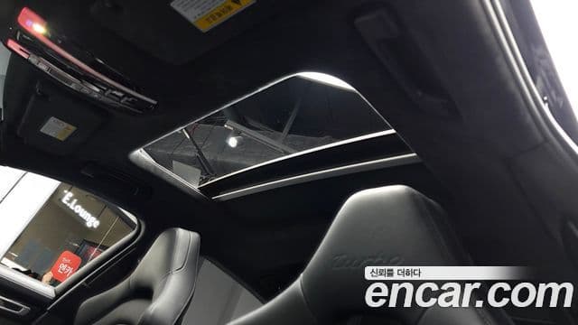Porsche Panamera 2019 — Photo 4/20
