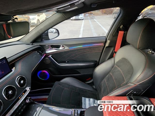 Kia Stinger 2022 — Şəkil 16/20