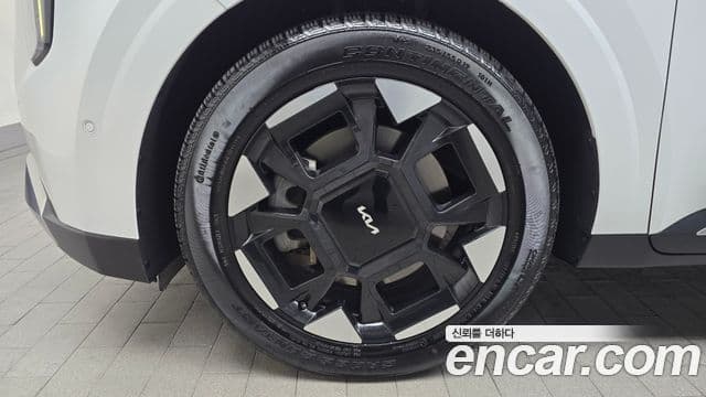 Kia Carnival 2023 — фото 5 из 20