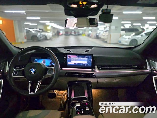 BMW X1 2025 — Фото 12/20