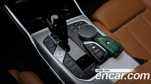 BMW 3 Series 2022 — фото 9 из 20