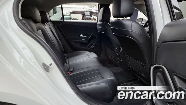 Mercedes-Benz A-Class 2020 — ფოტო 12/20